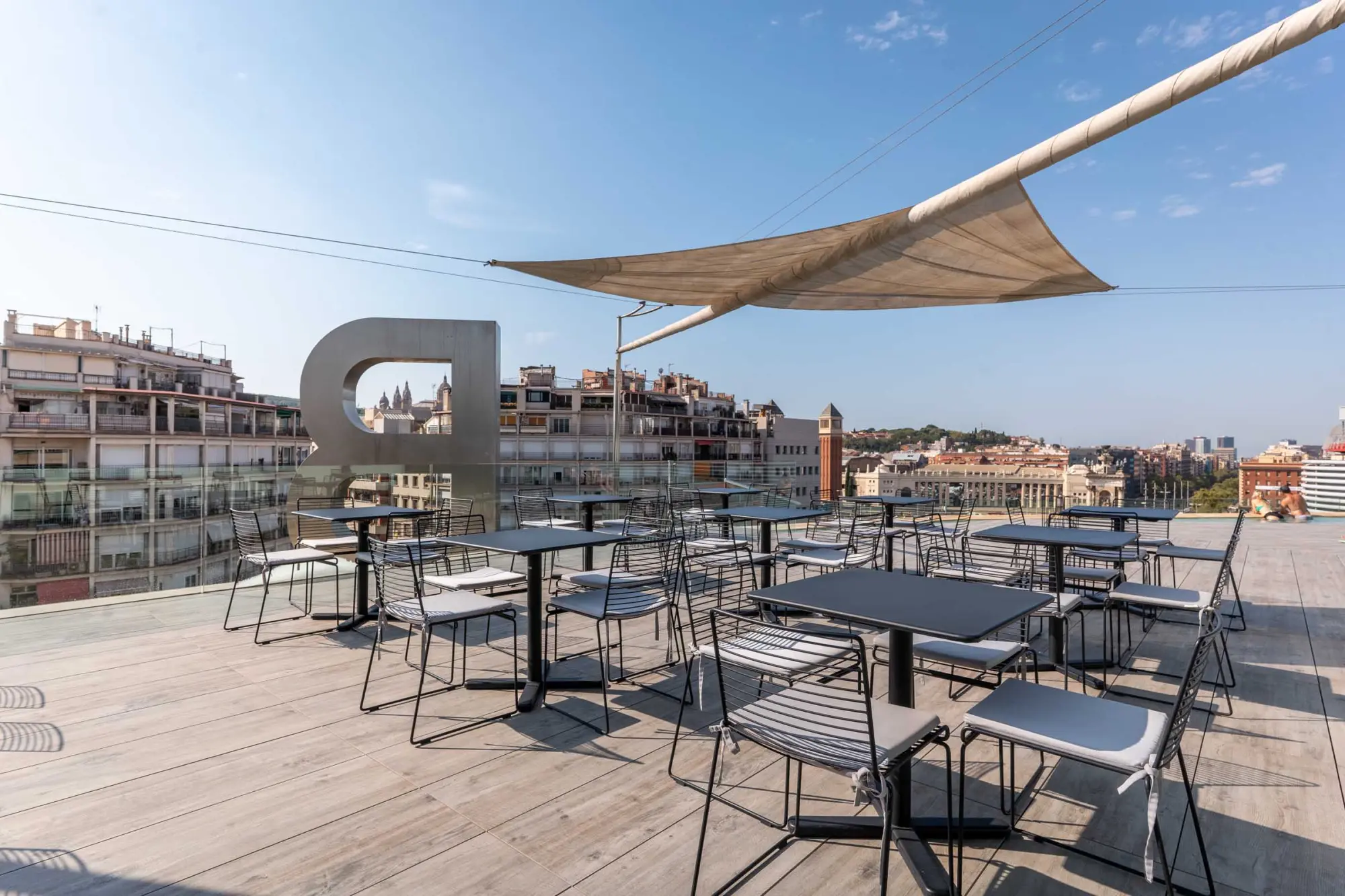 Terraza - Lounge B_Pool Bar | B-Hotel