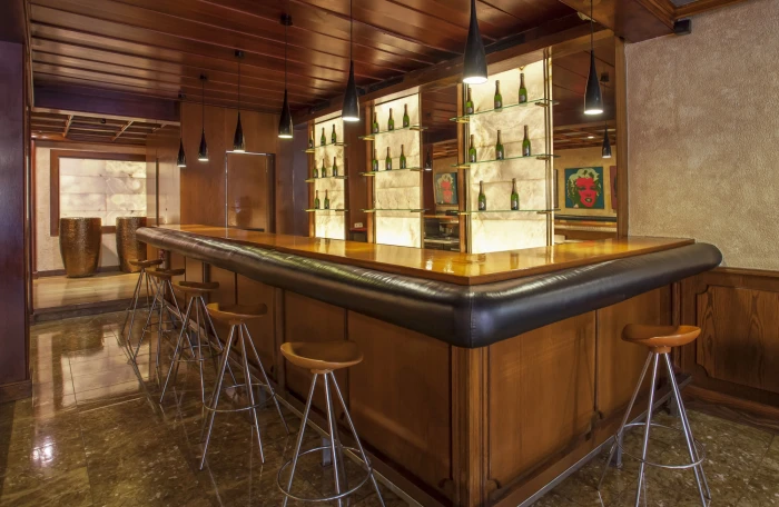 见餐厅 Bar Epsom