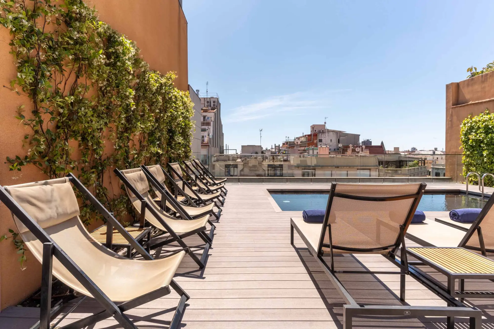 Piscina - solárium | Hotel Europark