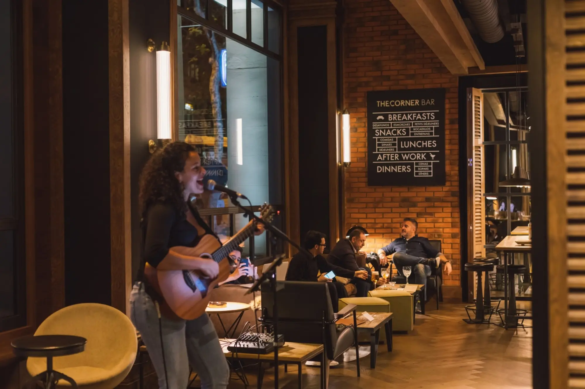 Live music - Corner sessions | The Corner Hotel