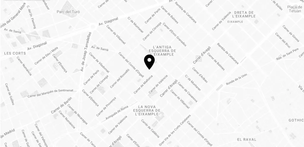 Alt: Mapa con calles y puntos de interés marcados en el centro.