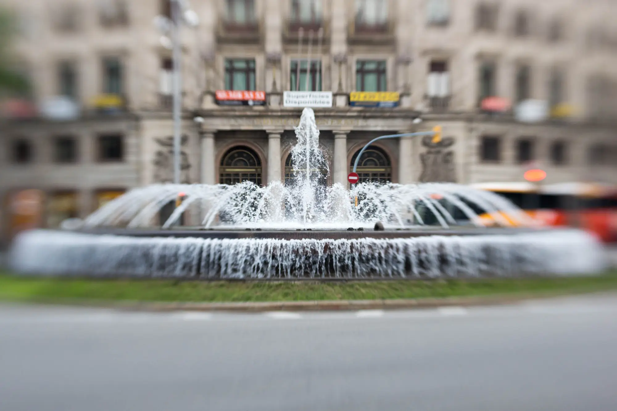 Fuente Monumental Paseo de Gracia - Barcelona