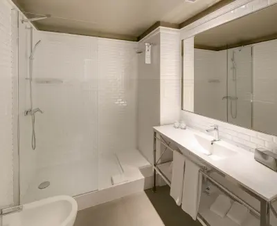 Baño - Basic | Hotel Granvia