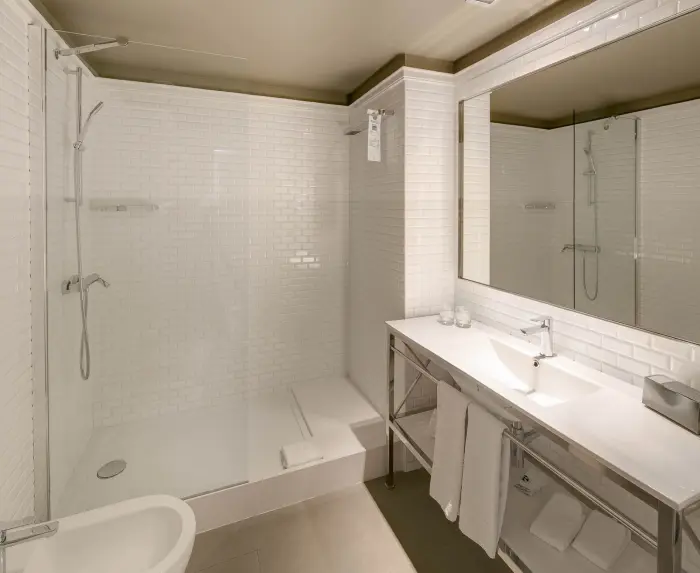 Baño - Basic | Hotel Granvia