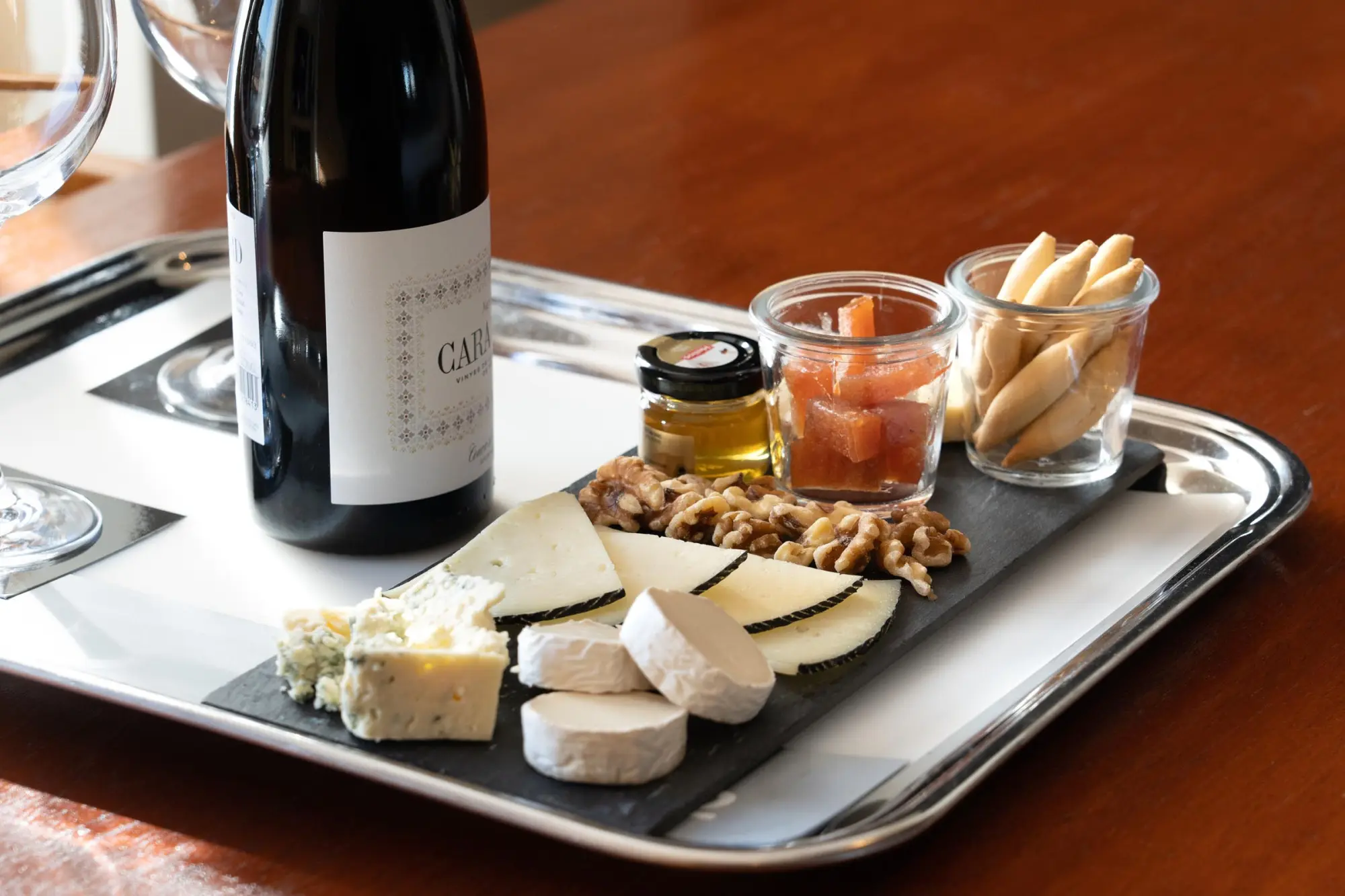 Maridaje Quesos & Vino | U232 Hotel Barcelona