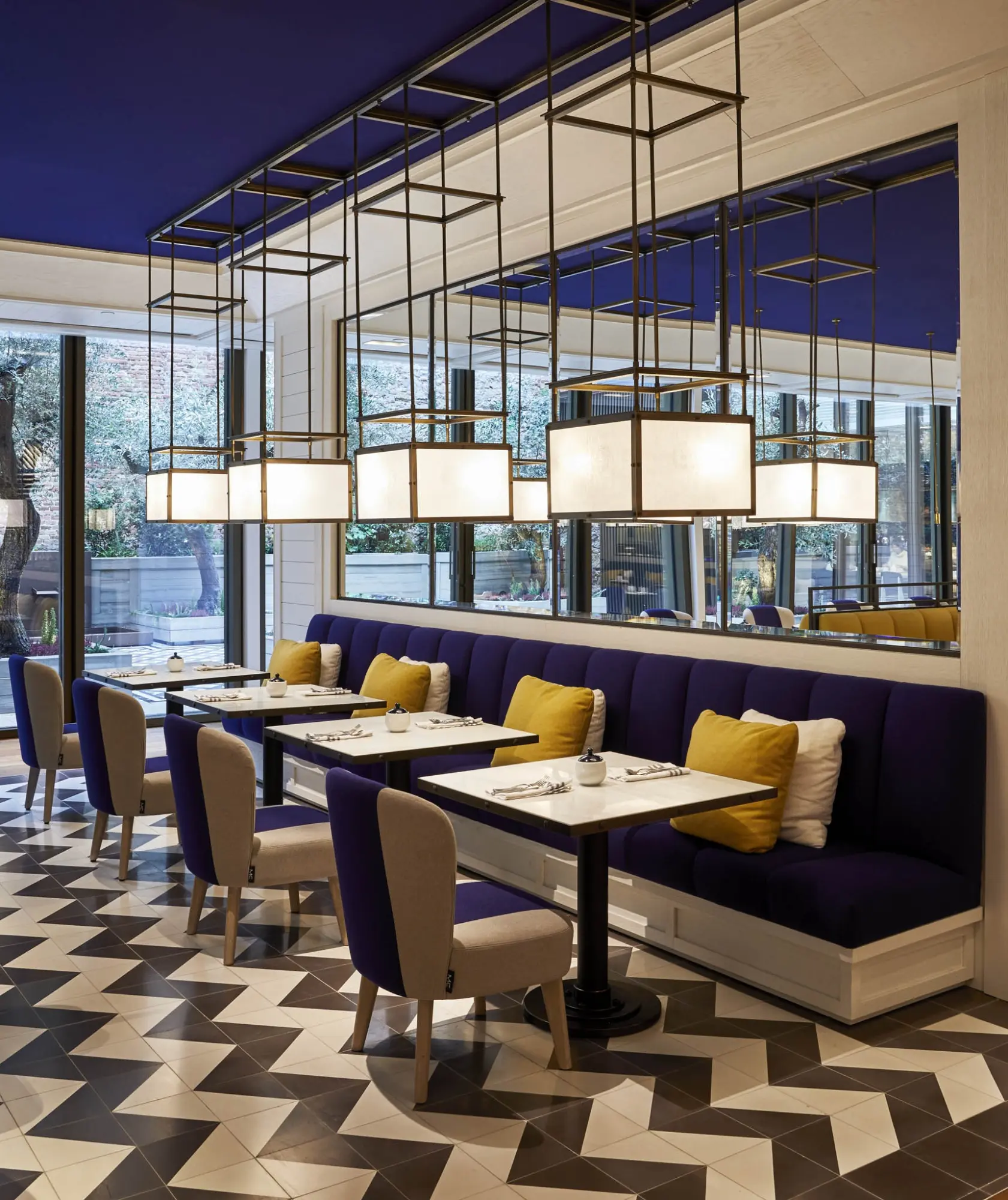 Seventy Barcelona by Ricardo Labougle