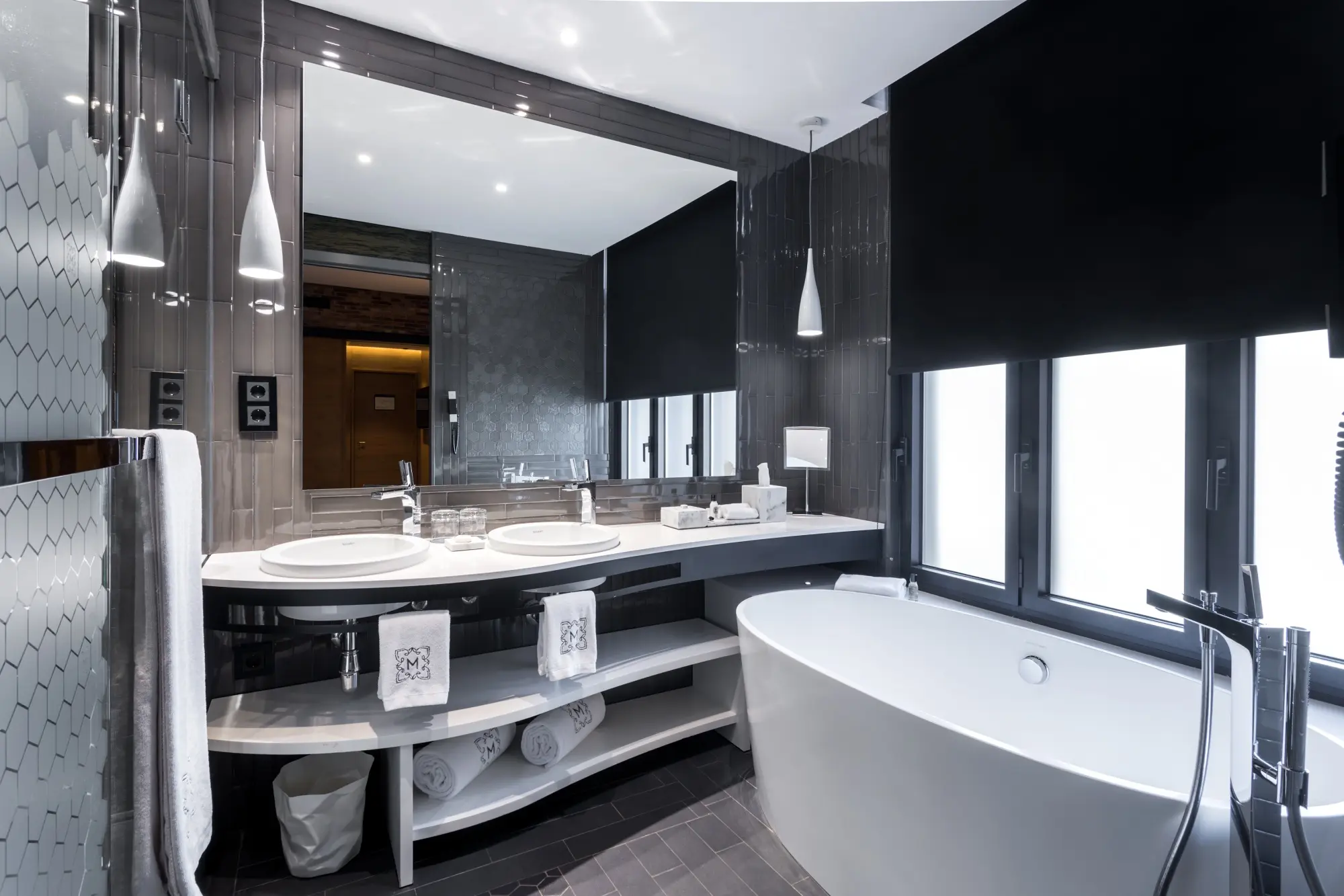 MH BATHROOM FAMILY 851034