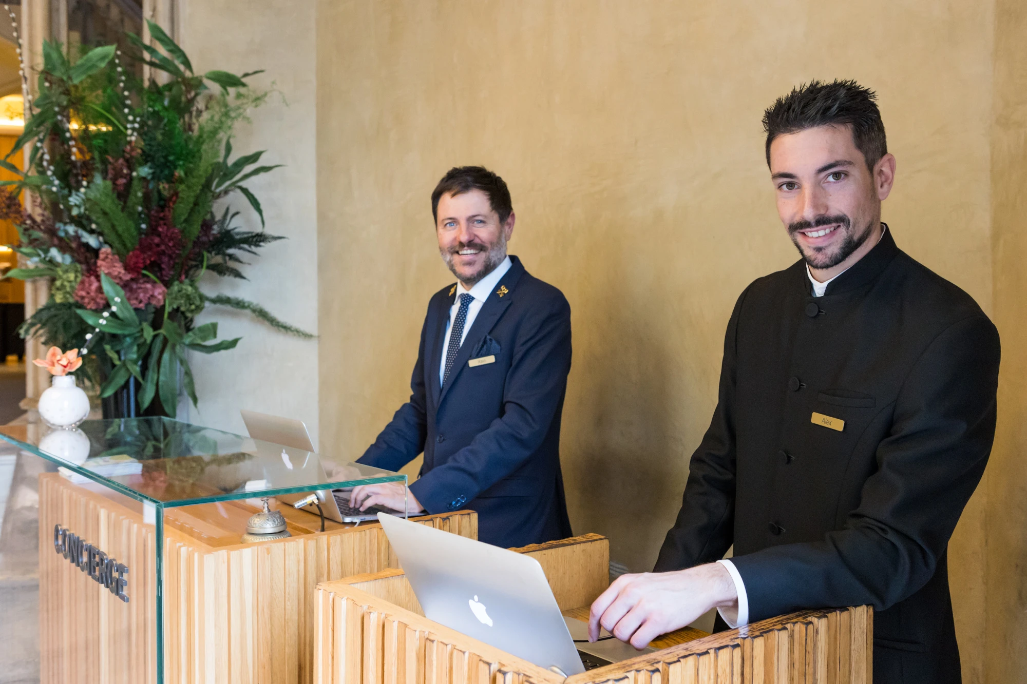 MH CONCIERGE 851230