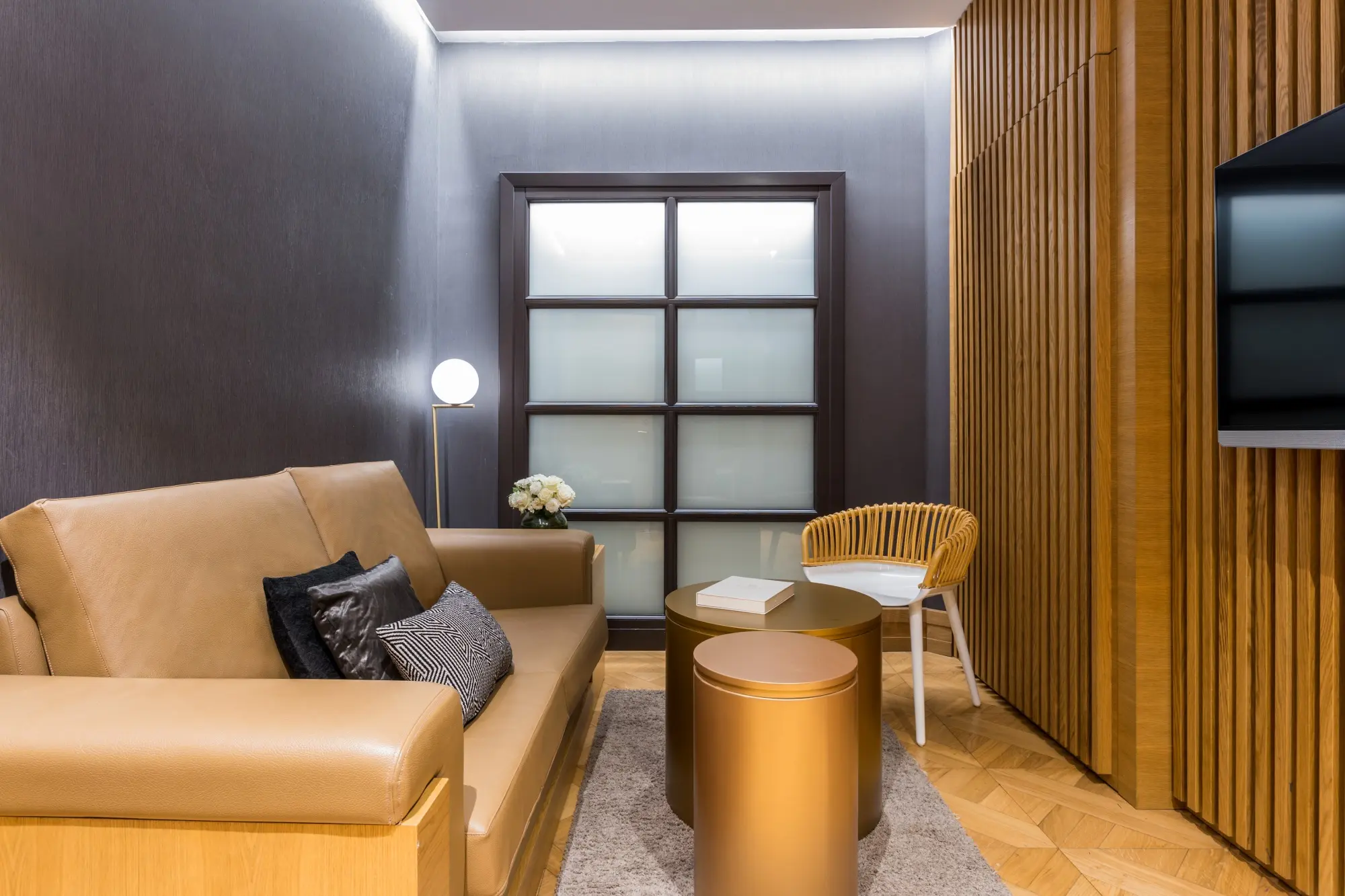 MH SUITE PG 851012