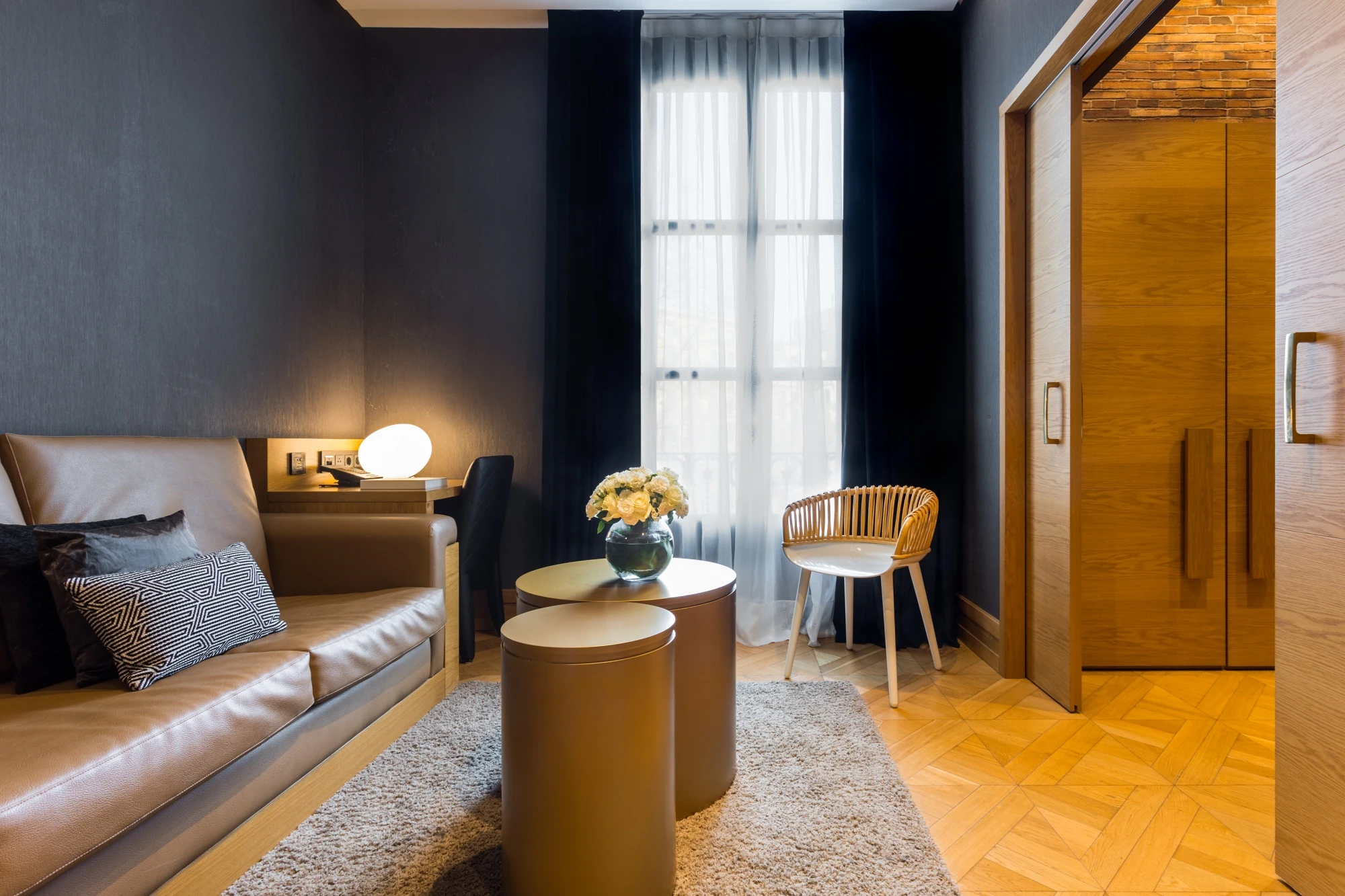 MH SUITE PG 851016