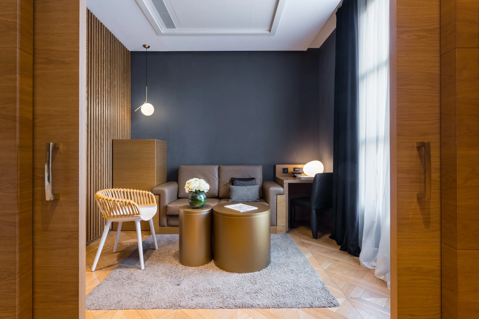 MH SUITE PG 851020