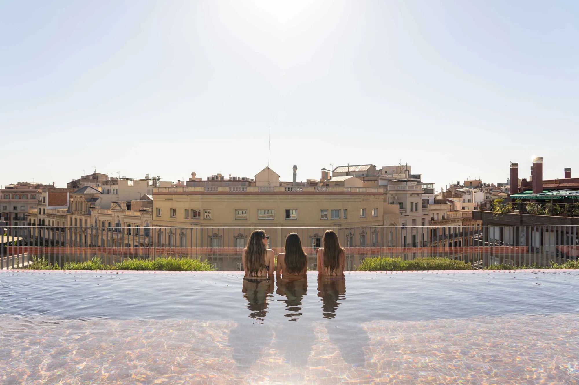 Piscina | Midtown Apartments Barcelona