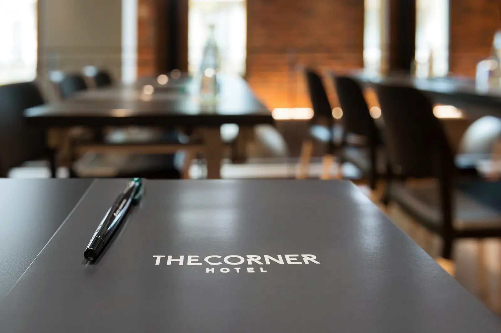 Formulario petición de salas de reuniones en The Corner Hotel.