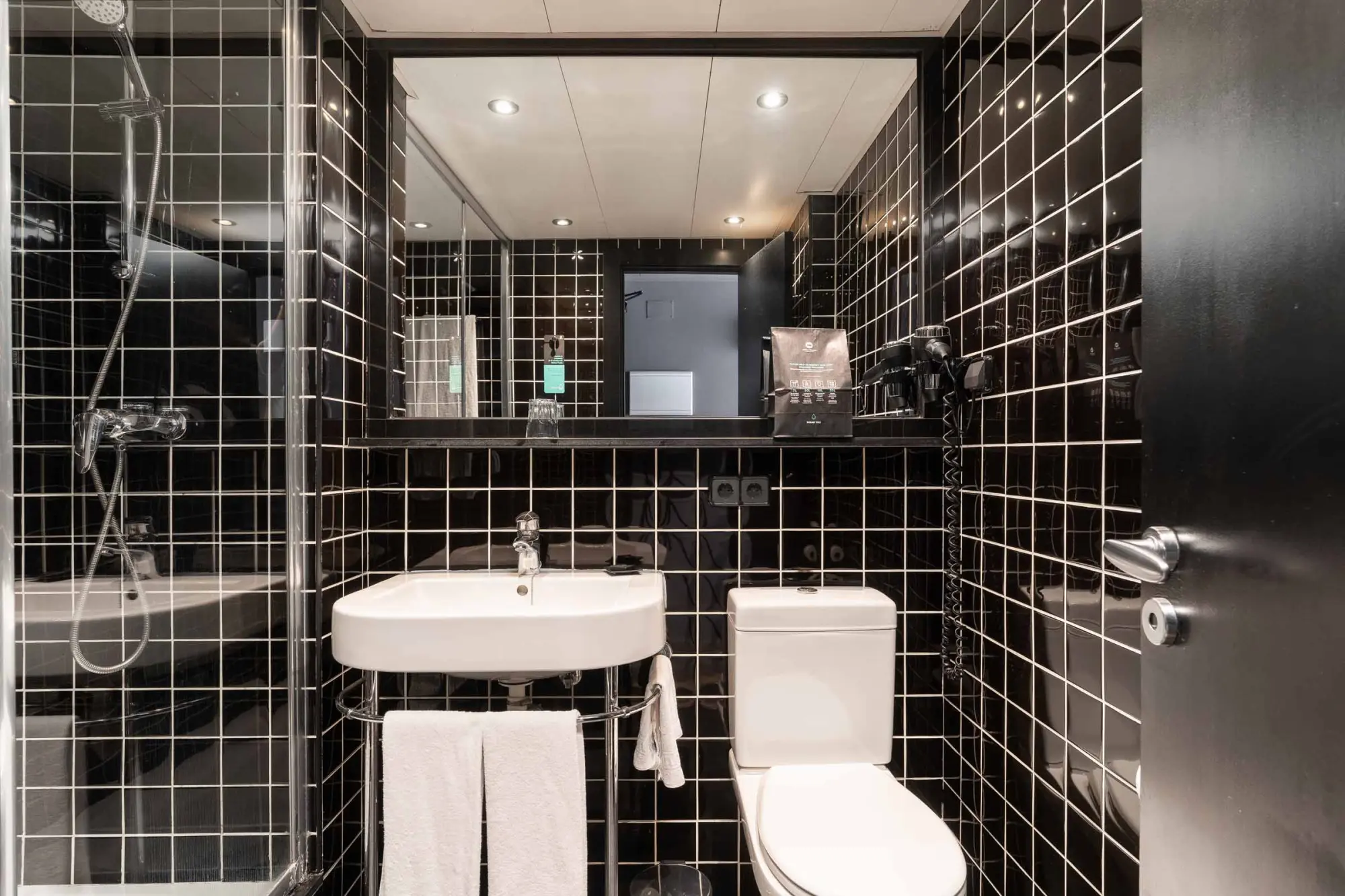Baño - Habitación Individual | Hotel Paral·lel