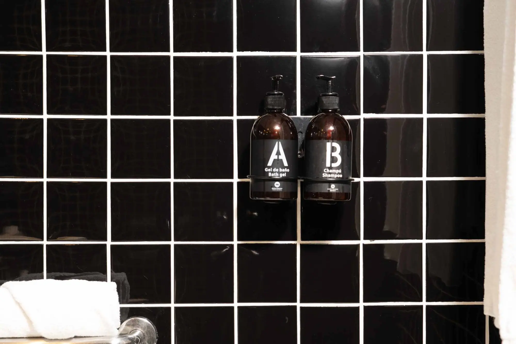 Amenities Baño - Habitación Doble | Hotel Paral·lel