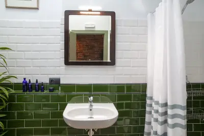 Priorat Aparthotel Bathroom attic
