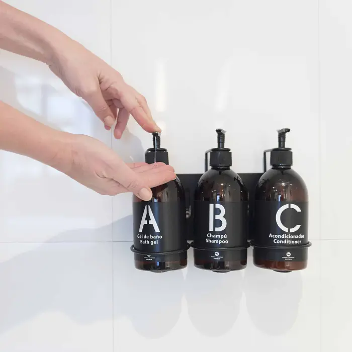 Amenities baño habitaciones en Hotel Barcelona Universal